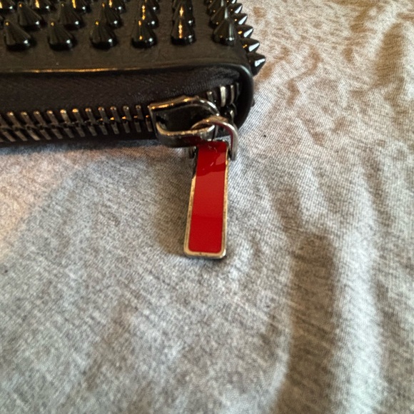 Christian Louboutin Panettone Wallet – Black Grained Leather with Black Spikes - Picture 5 of 12